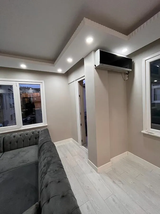 Muhtesem Konumda Somineli Lux Daire Lägenhet Istanbul